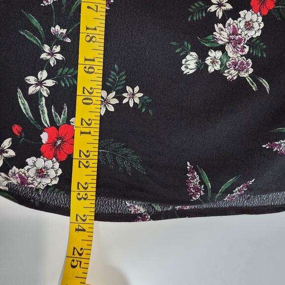 H&M Floral Blouse Women 2 Black Long Sleeve Cottage Minimalist Casual Keyhole - Picture 7 of 11